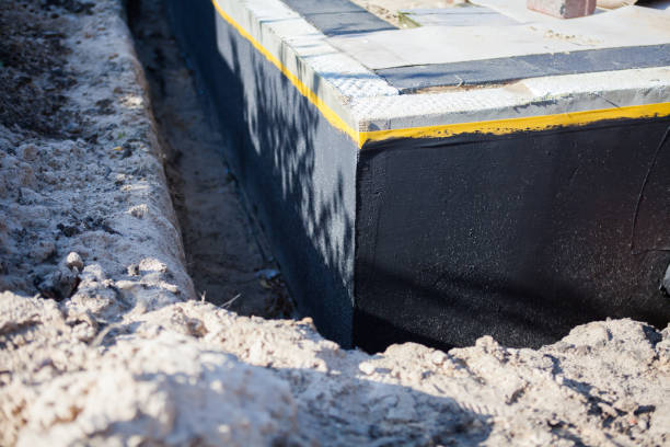 Professional Crawl Space Encapsulation technician working in Gaylesville, AL
